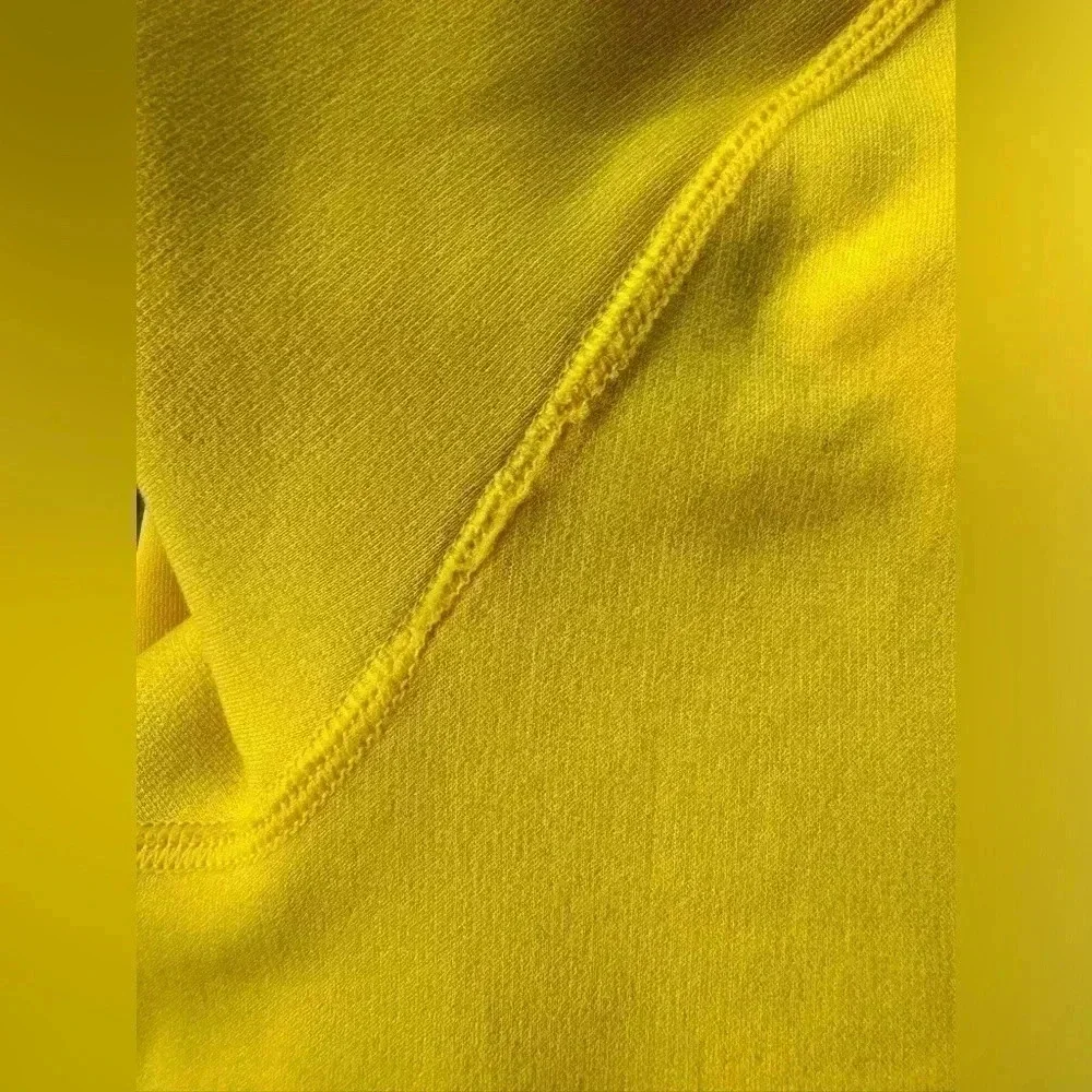 Nike Livestrong Therma-Fit Unisex Hooded Pullover Sweatshirt Size‎ Small Yellow